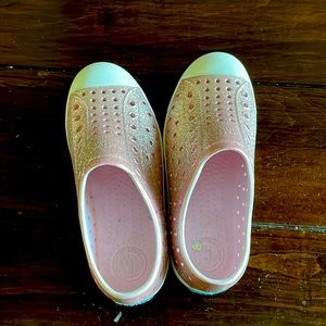 Native Shoes for girls